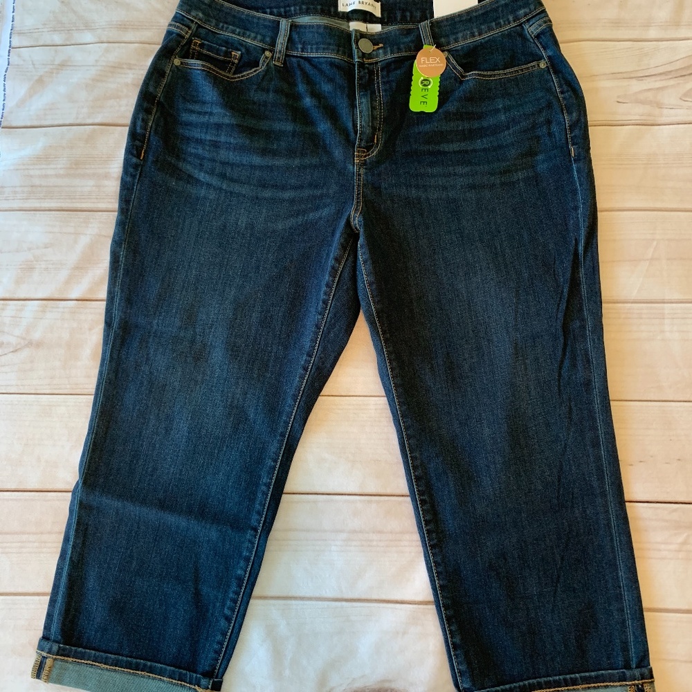 NWT Lane Bryant Girlfriend Crop Jeans Size 16